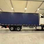 Mercedes Actros 2530 6×2 Sleeper Cab Curtainsider - thumbnail