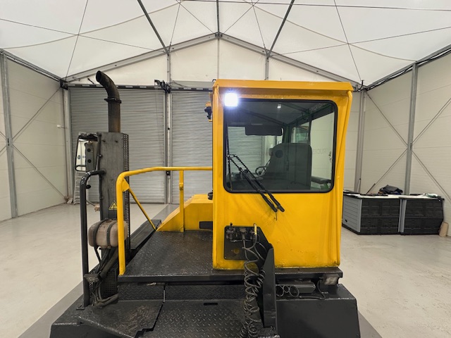 Terberg YT 180 4×2 Dock Spotter Shunter Unit