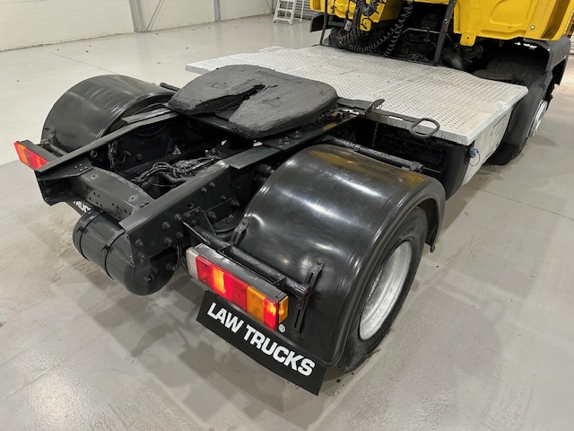 DAF LF 250 4×2 Rest Cab Tractor Unit