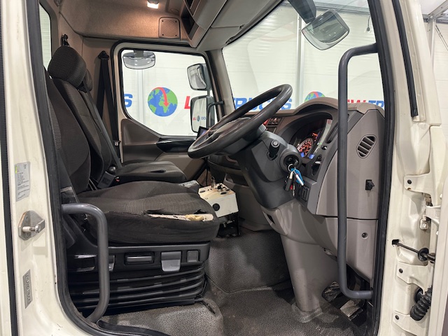 DAF LF 220 4×2 Day Cab Refuse Collector