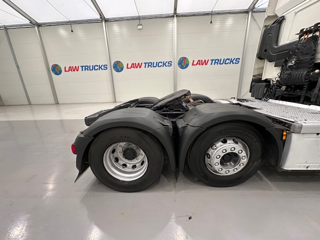 DAF CF 460 6×2 Midlift Tractor Unit