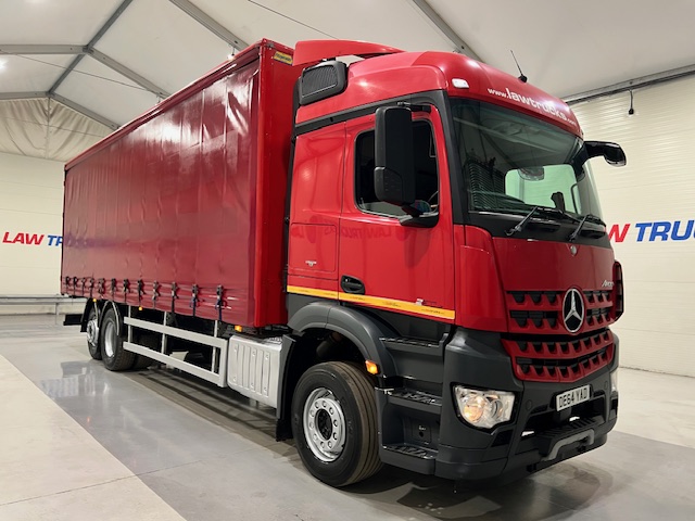 Mercedes Actros 2533 6×2 Sleeper Cab Curtainsider