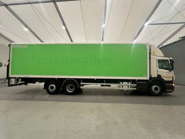 Scania P280 6×2 Rear Lift Day Cab Fridge Box