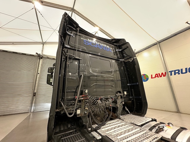 Scania R450 6×2 Midlift Highline Tractor Unit