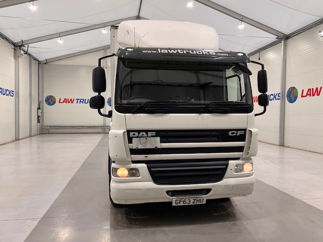 DAF CF75 310 Rear Lift Sleeper Cab Curtainsider