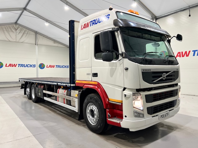 Volvo FM 330 6×2 Rear Lift Sleeper Cab Flatbed
