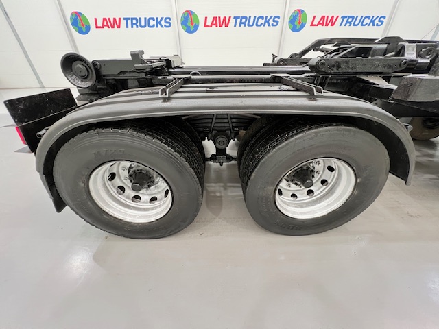 Scania P380 8×4 Day Cab Hookloader Manual