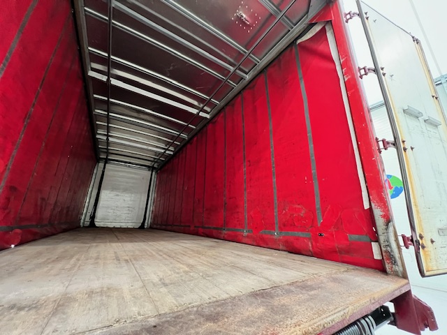 DAF CF 290 6×2 Rear Lift Sleeper Cab Curtainsider