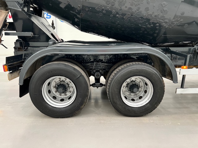 Scania P94 300 6×4 Day Cab Cement Mixer