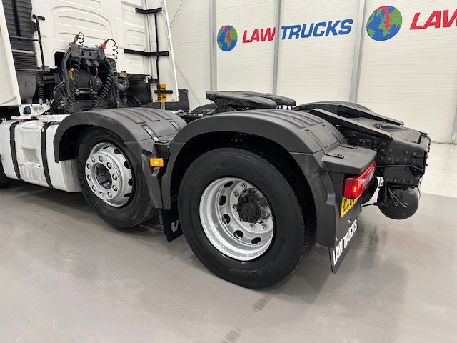 Volvo FH 500 Euro 5 6×2 Midlift Tractor Unit