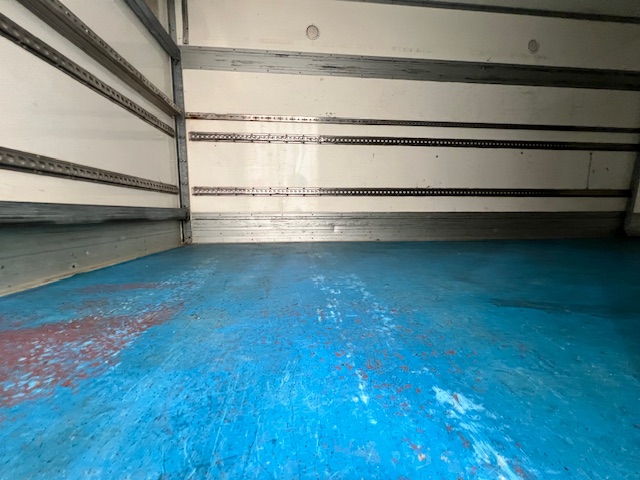 Mercedes Axor 1824 Day Cab Box Van