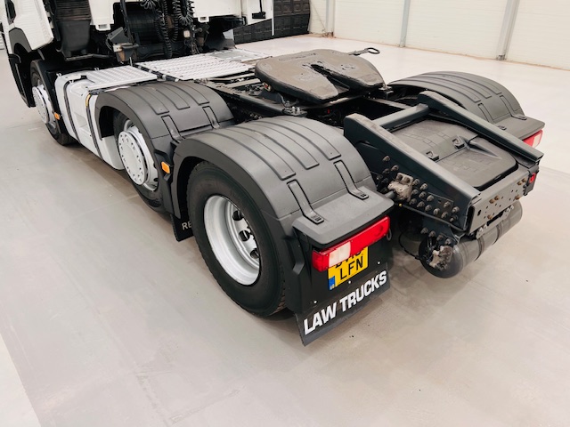Renault T460 6×2 Midlift Tractor Unit