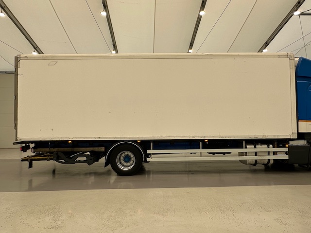 Scania P250 4×2 Sleeper Cab Fridge Box