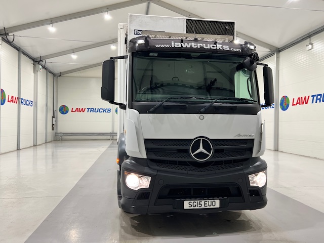 Mercedes Antos 1827 Day Cab Fridge Box
