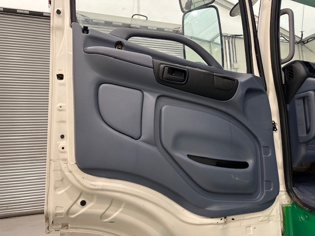 Hino 3241 700 8×4 Sleeper Cab Steel Tipper