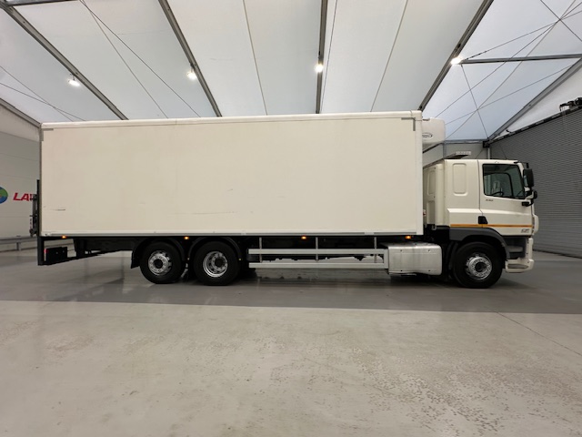 DAF CF 330 6×2 Sleeper Cab Fridge Box
