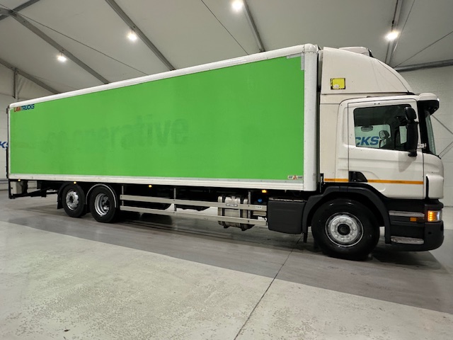 Scania P280 6×2 Rear Lift Day Cab Fridge Box