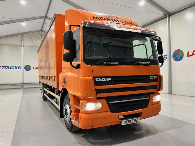 DAF CF65 220 Sleeper Cab Curtainsider