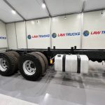 Volvo FM12 340 8×4 Day Cab Chassis Cab - thumbnail