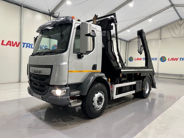 DAF LF 220 Day Cab Skip Loader