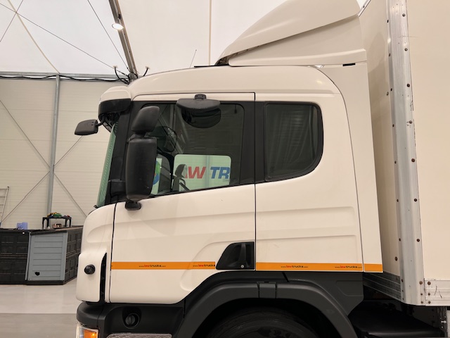 Scania P250 4×2 Sleeper Cab Box Van Manual