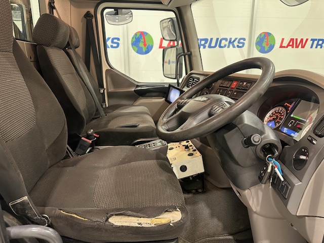 DAF LF 220 4×2 Day Cab Refuse Collector