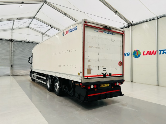 Iveco Stralis 310 Euro 6 6×2 Box Van