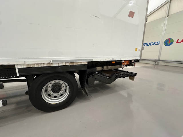 Mercedes Axor 1824 Day Cab Fridge Box