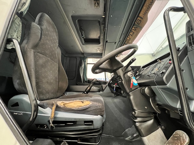DAF CF85 380 4×2 Sleeper Cab Tractor Unit Manual