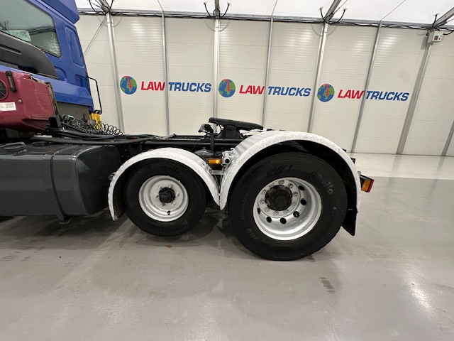 DAF CF85 410 6×2 Midlift Tractor Unit