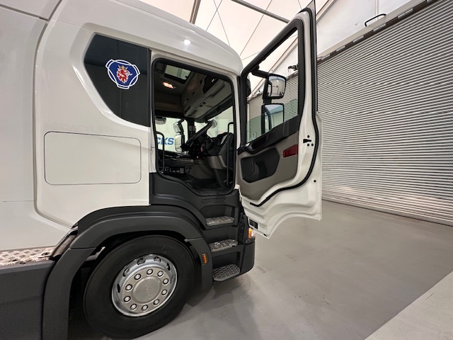 Scania G410 4×2 Sleeper Cab Tractor Unit