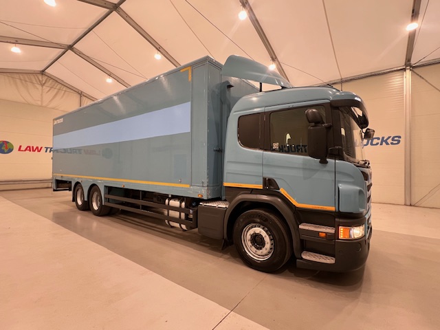 Scania P320 6×2 10 Tyre Rear Lift Insulated Box Van