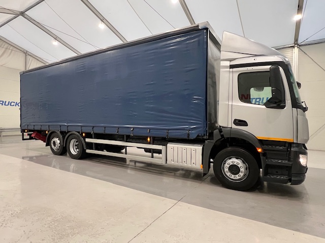 Mercedes Actros 2530 6×2 Day Cab Curtainsider