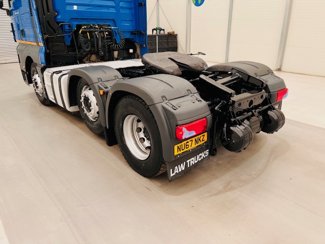 MAN TGX 26.420 6×2 Midlift Tractor Unit