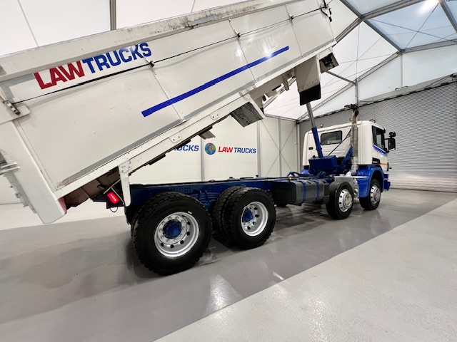 Scania P410 8×4 Rest Cab Tipper Manual