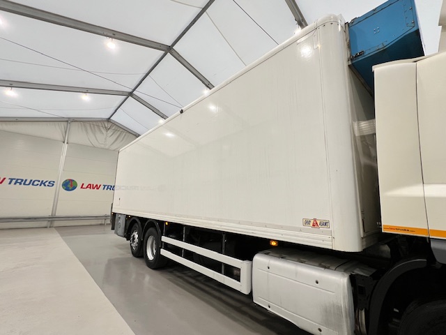 DAF CF 290 6×2 Rear Steer Fridge Box