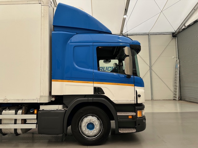 Scania P250 4×2 Sleeper Cab Fridge Box