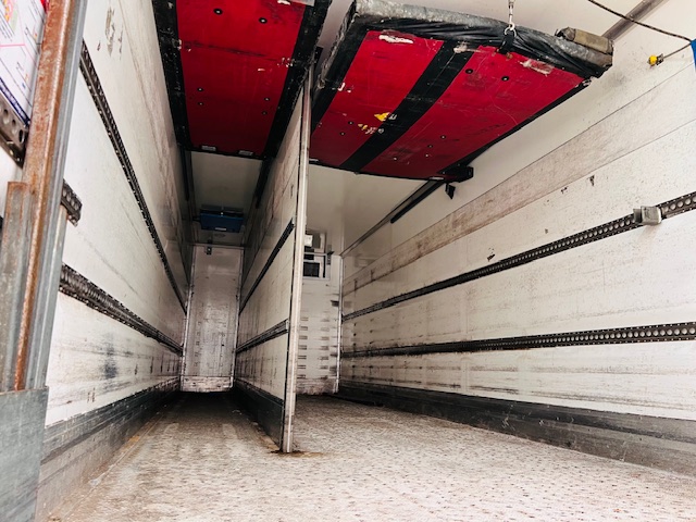 DAF CF 290 6×2 Rear Steer Fridge Box