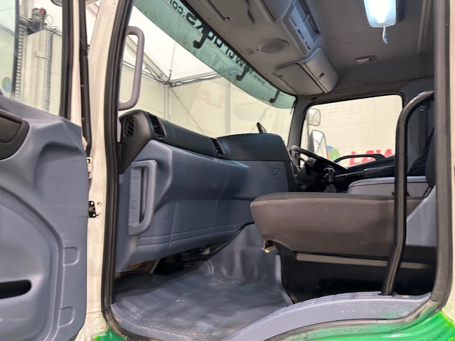 Hino 3241 700 8×4 Sleeper Cab Steel Tipper