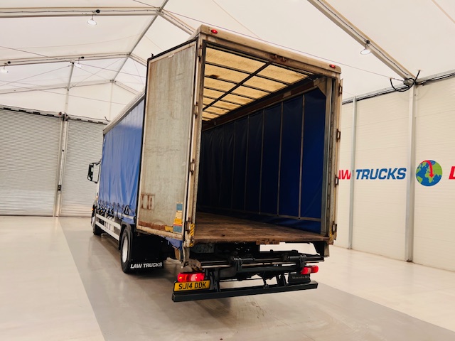 Mercedes Actros 1830 Sleeper Cab Curtainsider