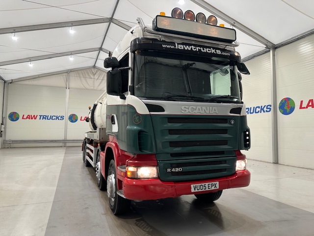 Scania R420 8×4 Highline Vacuum Tanker