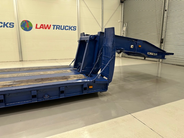 King GTL 48 60 Tri Axle Machinery Carrier Lowloader