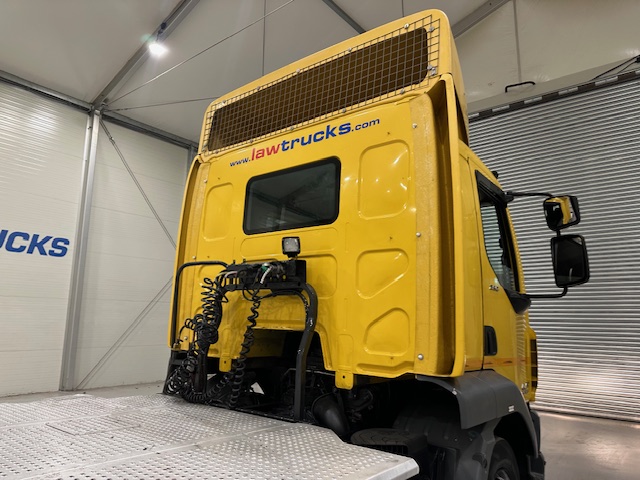 DAF LF 250 4×2 Rest Cab Tractor Unit
