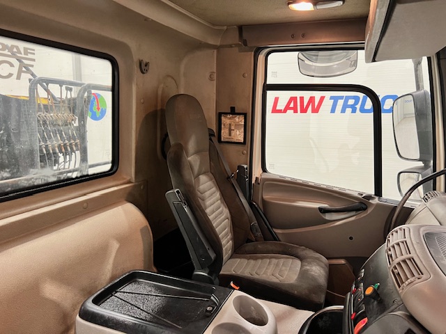 DAF CF85 410 8×4 Day Cab Steel Tipper Grab