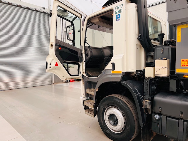 DAF CF 400 8×4 Day Cab Tipper
