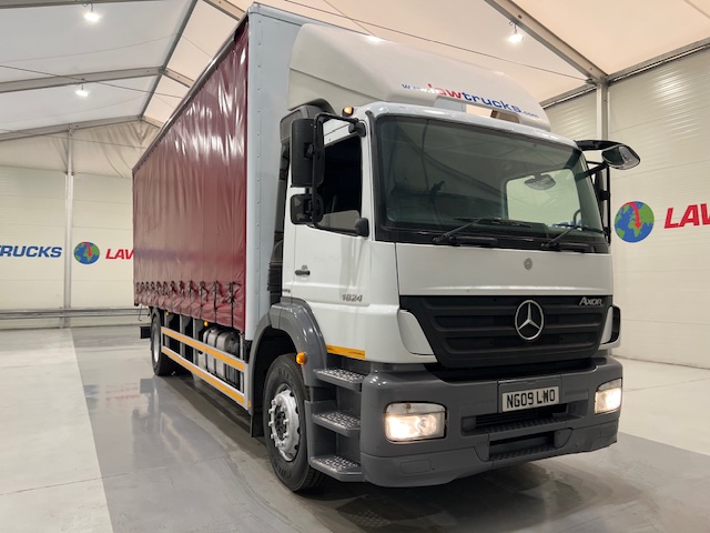 Mercedes Axor 1824 Day Cab Curtainsider