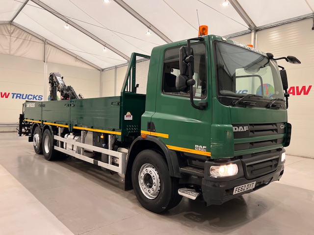 DAF CF75 310 6×2 Day Cab Dropside Crane