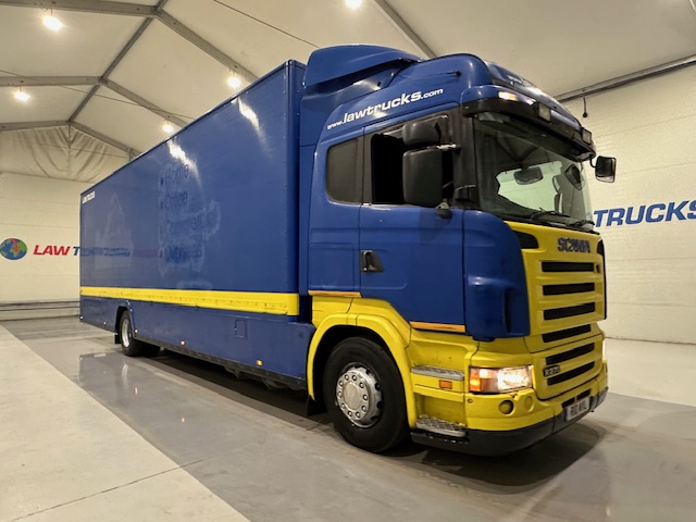 Scania R270 4×2 Sleeper Cab Box Van Manual