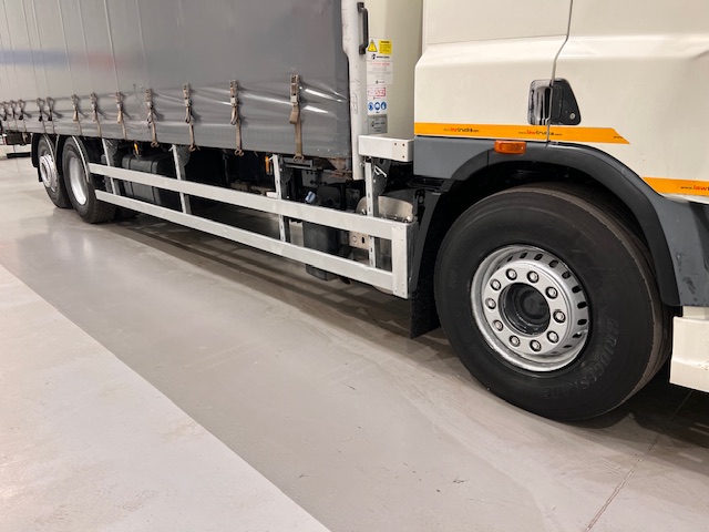DAF CF75 310 Rear Lift Sleeper Cab Curtainsider