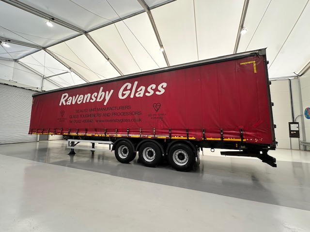 Montracon Tri Axle 4.2m Curtainsider Trailer Moffat Brackets